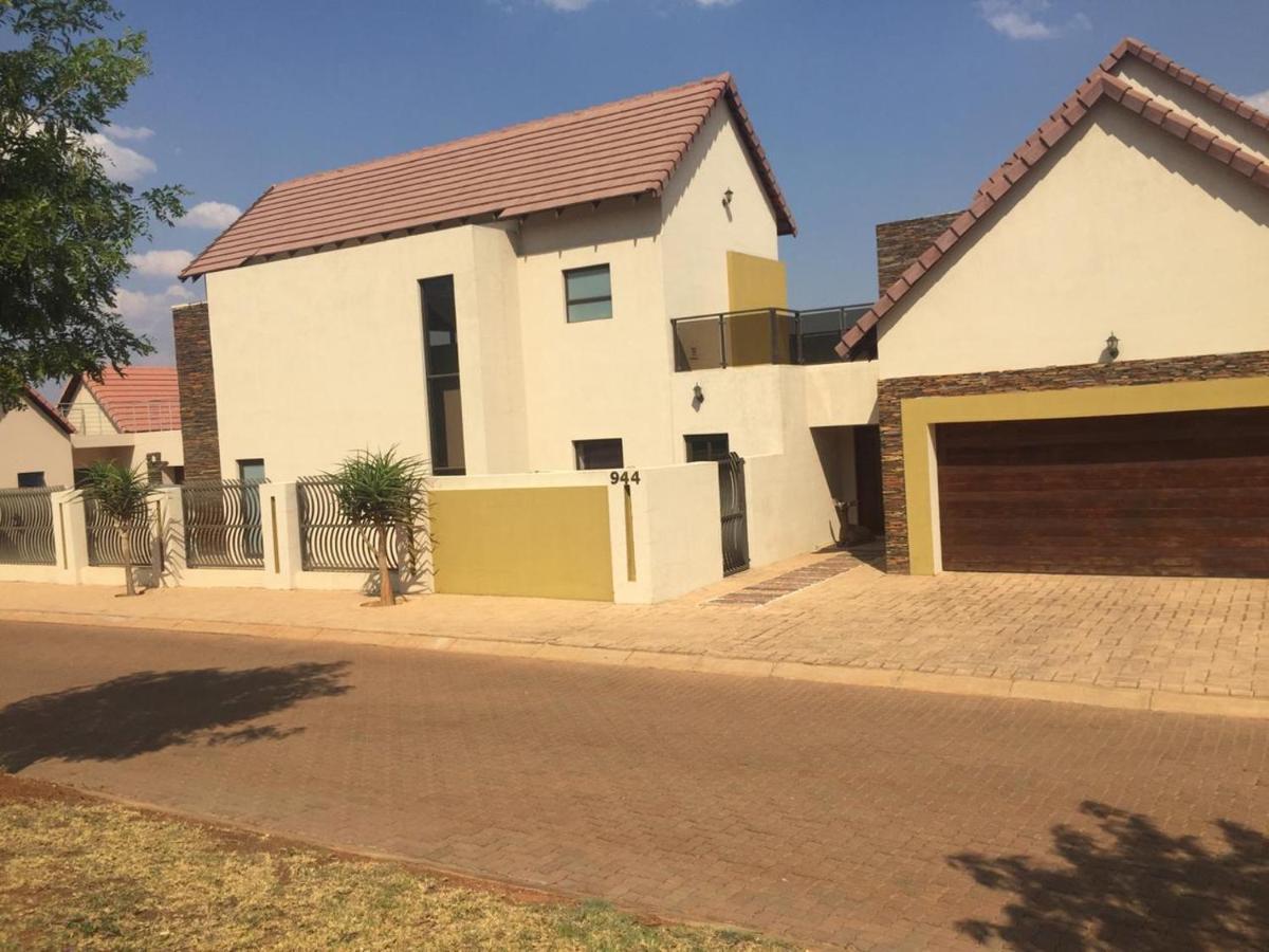 Bluewave Lifestyle Villa Hartbeespoort Exterior foto